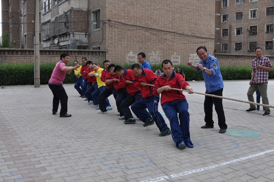 標題：運動會拔河
瀏覽次數(shù)：27987
發(fā)布時間：2018-05-30